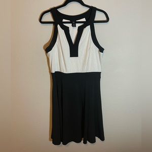 Black and white with sparkles fit and flare dress size 14 NWOT